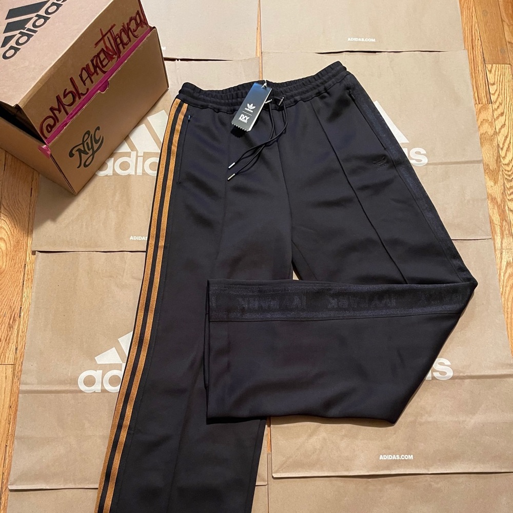 IVY PARK 👑🐝Adidas🖤The Drip 3 Stripe Suit Pant